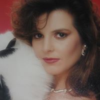 Angela Valenti Photo 14