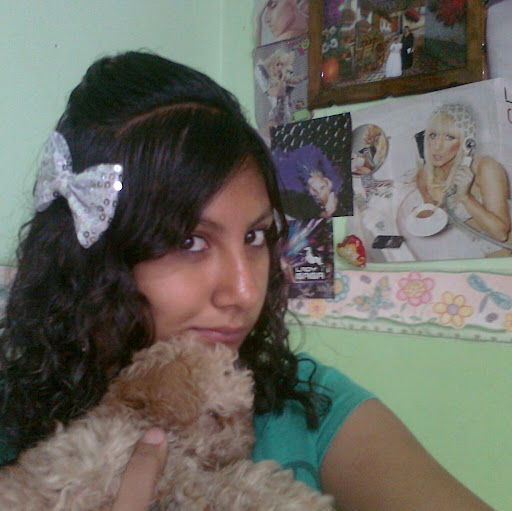 Brenda Castillo Photo 10