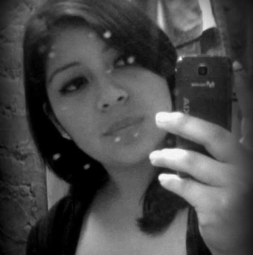 Elizabeth Serrano Photo 20