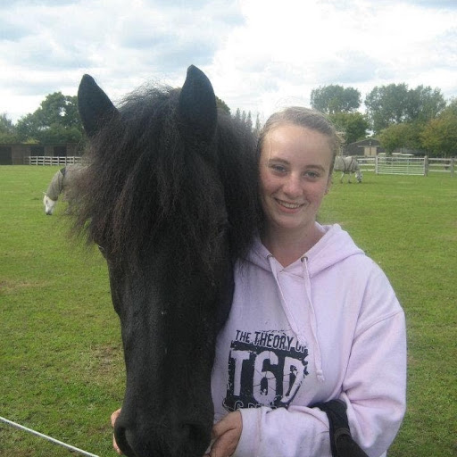 Laura Burch Photo 20