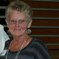 Christine Lofgren Photo 6