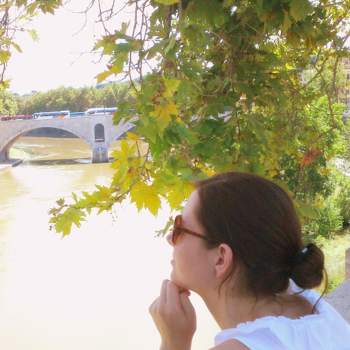 Theresa Schmidt Photo 16