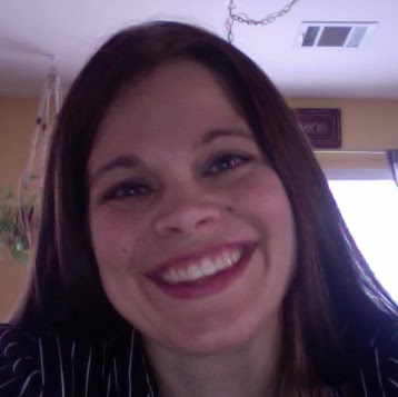 Kristen Reuter Photo 6