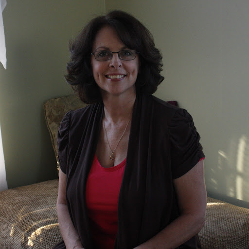 Vicky Burns Photo 28