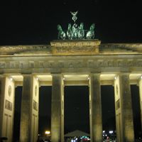 Leslie Downey Photo 14