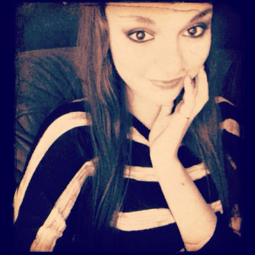 Sarah Wallace Photo 6