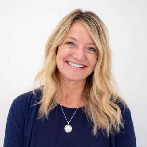 Michelle Imhoff Photo 3