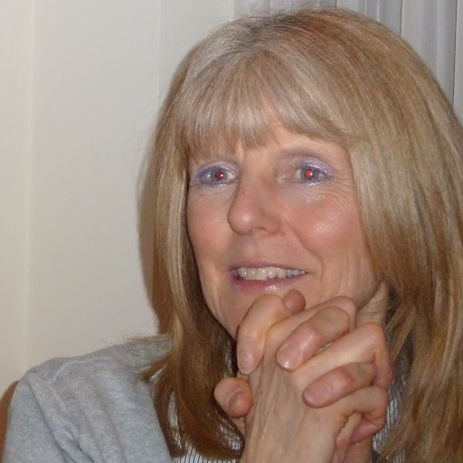 Christine Horn Photo 11