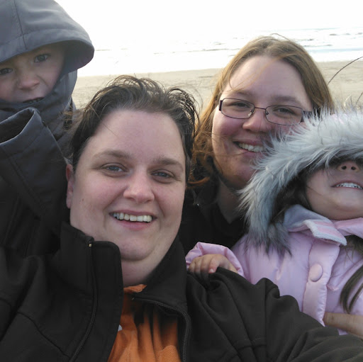 Lisa Manning Photo 10