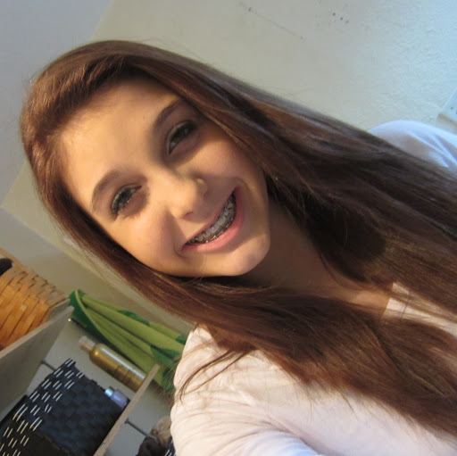 Kerri Collins Photo 5