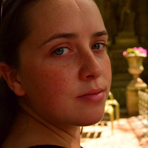 Laura Buchanan Photo 12