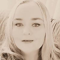Jennifer Nichols Photo 17