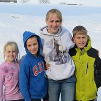 Jennifer Landis Photo 15