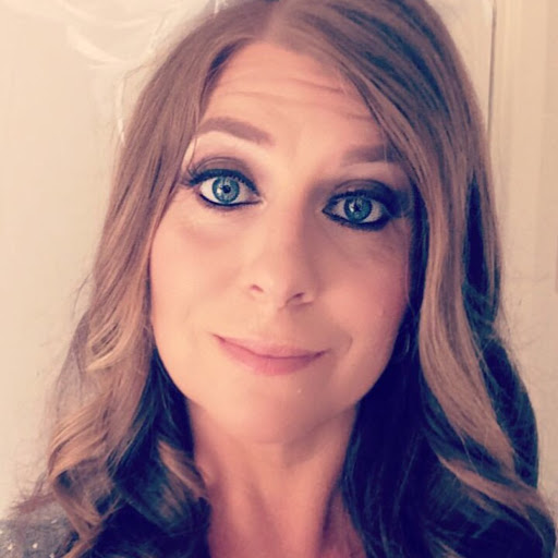 Julie Lloyd Photo 22