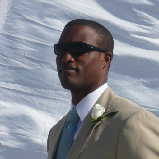 Christopher Graves Photo 38