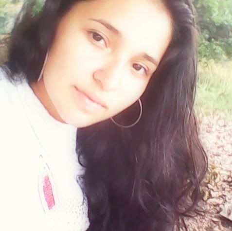 Catherine Cardona Photo 10