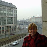 Eileen Moran Photo 11