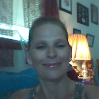 Deanna Riddle Photo 14