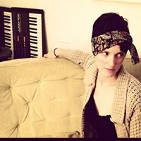 Annie Hart Photo 14