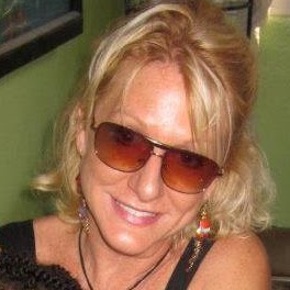 Elizabeth Rooney Photo 39