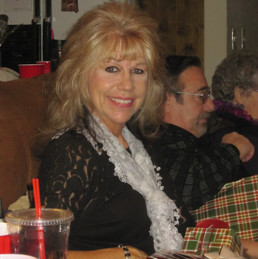 Debbie Stapleton Photo 12