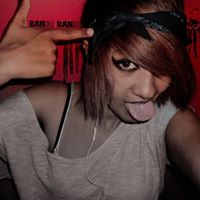 Amber Gore Photo 8