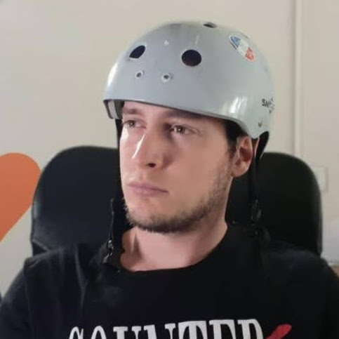 Alan Gallagher Photo 15