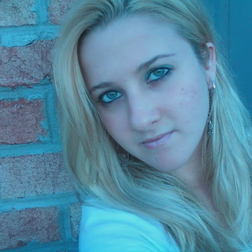 Amber Perry Photo 19