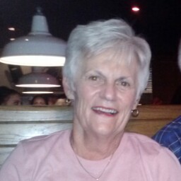 Gwen Robinson Photo 26