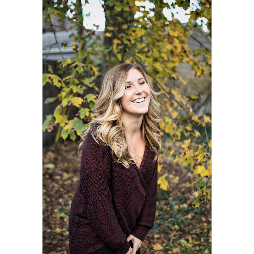Alyssa Deyoung Photo 3