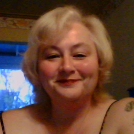 Carolyn Cruz Photo 24