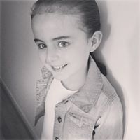 Aimee Oliver Photo 3