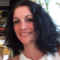 Lucy Golding Photo 8