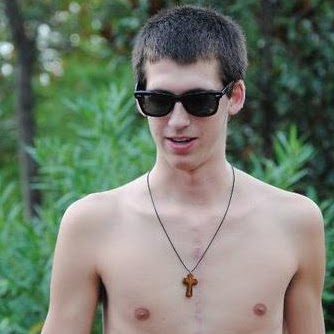 Daniel Mahony Photo 30