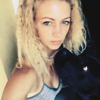 Denise Gold Photo 13