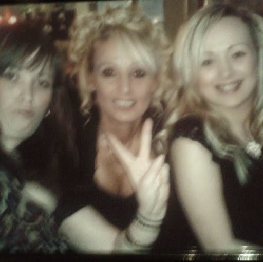 Dorothy Jones Photo 15