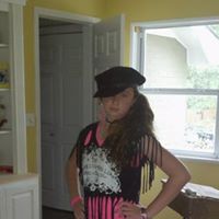 Paula Young Photo 43