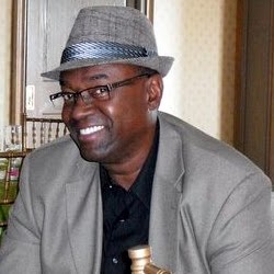 Robert Banks Photo 55