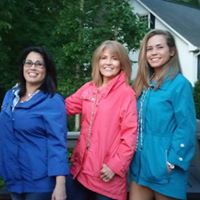 Suzanne Mckinney Photo 15