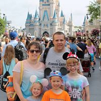 Lori Roberts Photo 23