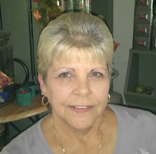 Judy Lowe Photo 27
