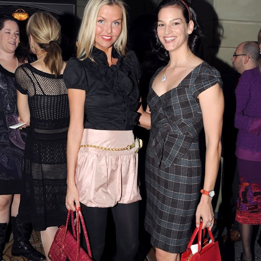 Barbara Lowe Photo 17