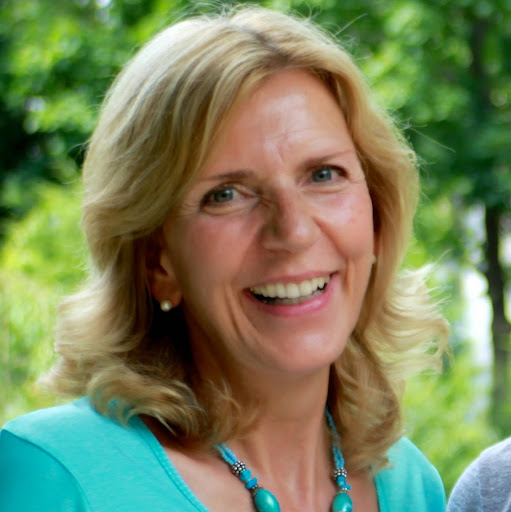 Diana Hayes Photo 40