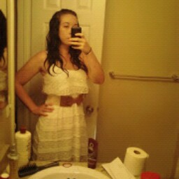 Konstance Oliver Photo 3