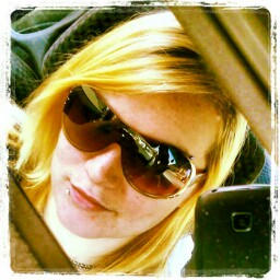 Miranda Anderson Photo 22