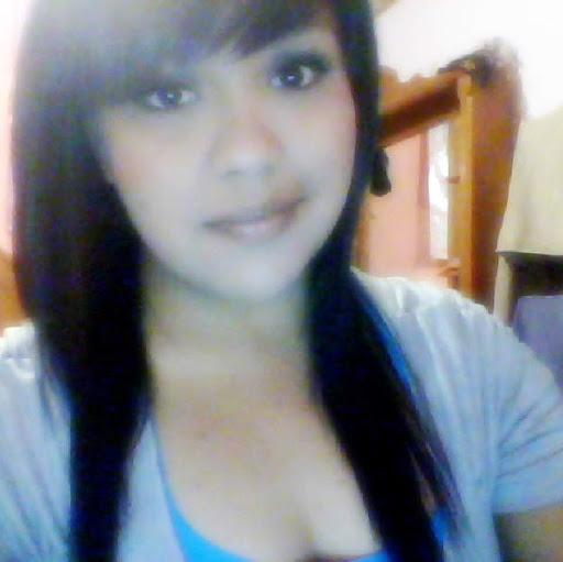 Grisel Hernandez Photo 13
