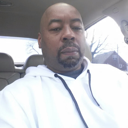Derrick Johnson Photo 13