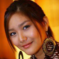 Elizabeth Tuck Photo 12