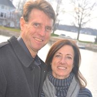 Julie Crowe Photo 11