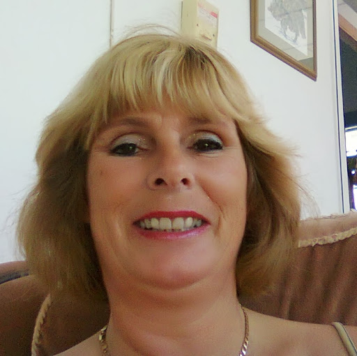 Tracy Poole Photo 18